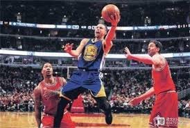 足球报：海港内部鼓励球员放开去打，高层无条件信任穆斯卡特